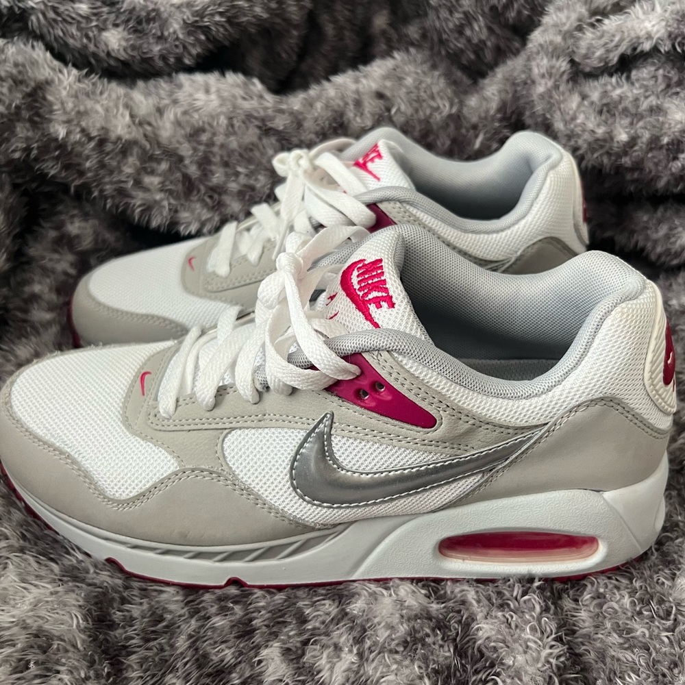 Womens Nike Sneakers